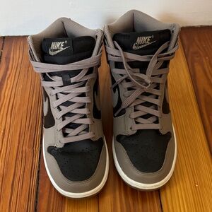 Nike Women’s Dunk High - Moon Fossil